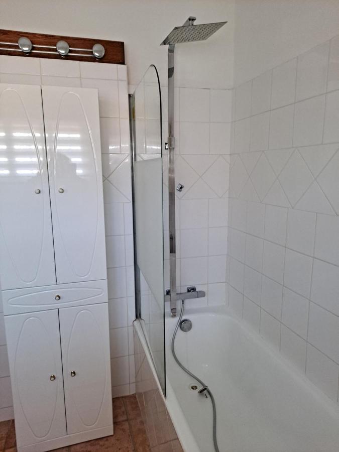 Bastide St Joseph Apartment Eyguieres Bagian luar foto