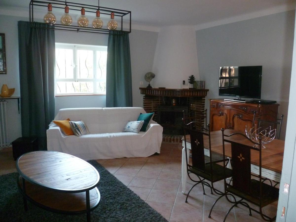 Bastide St Joseph Apartment Eyguieres Bagian luar foto