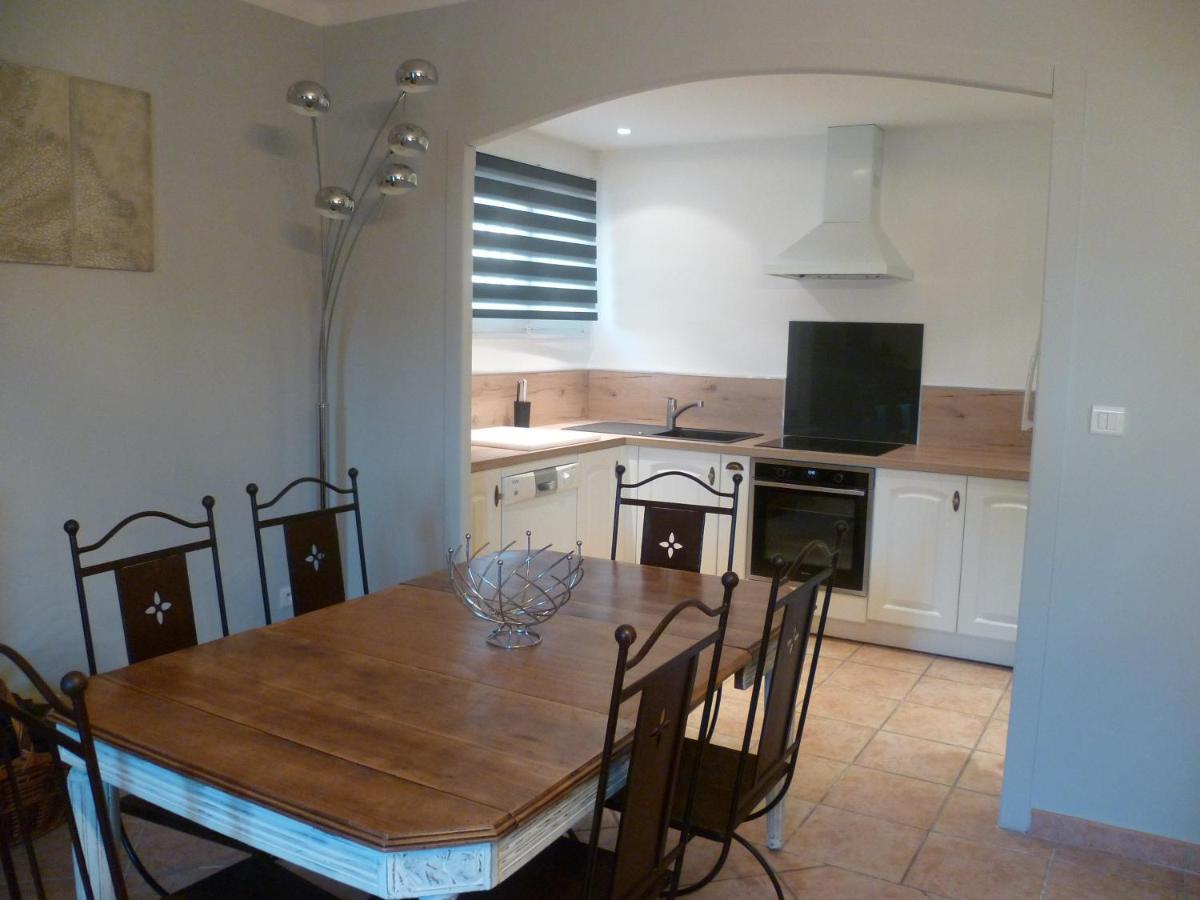 Bastide St Joseph Apartment Eyguieres Bagian luar foto