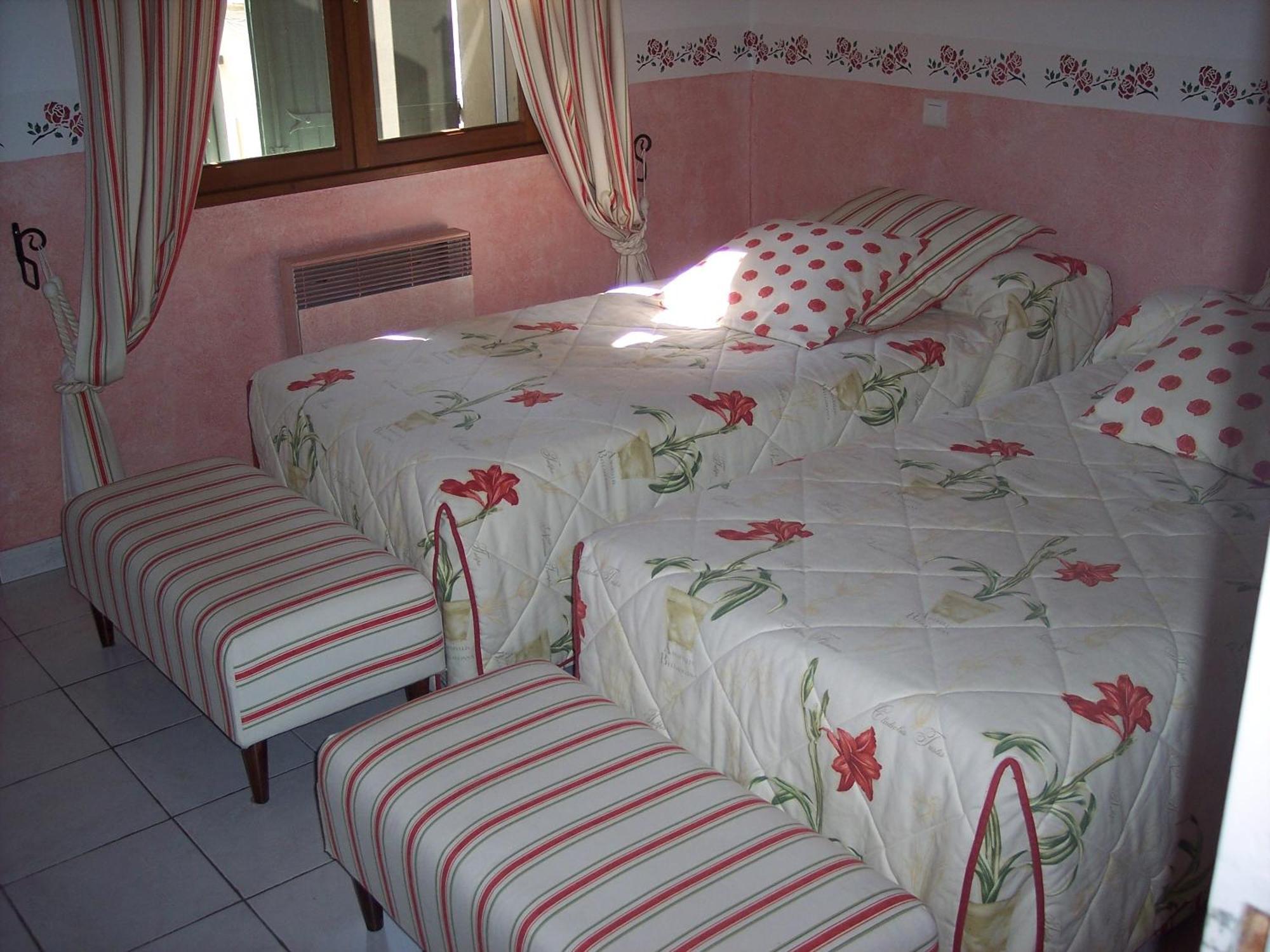 Bastide St Joseph Apartment Eyguieres Bagian luar foto