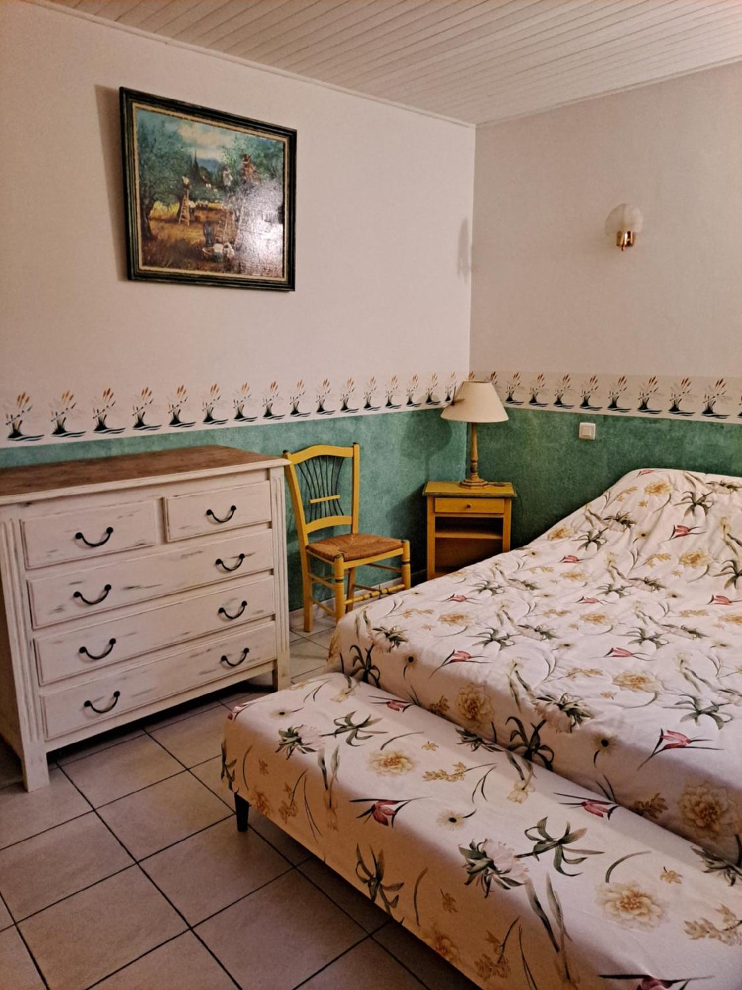 Bastide St Joseph Apartment Eyguieres Bagian luar foto